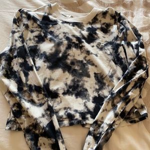 BP TIE DYE LONG SLEEVE